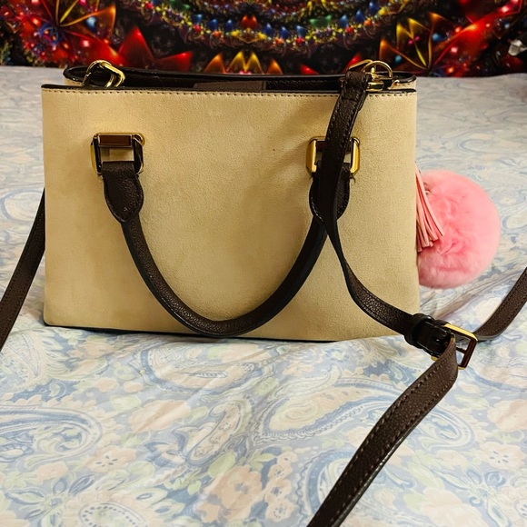 Charles and Keith small satchel bag - Picture 4 of 4